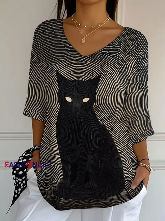 Women’s Black Cat Print Casual T-shirt Black / S