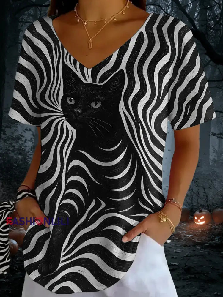 Women’s Black Cat Stripes Print Casual V-Neck Tee