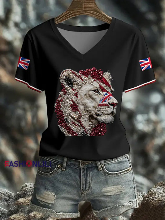 Women’s UK Flag Lioness Art Printed T shirt Black / S