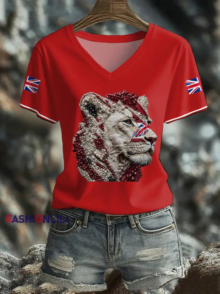 Women’s UK Flag Lioness Art Printed T shirt Red / S